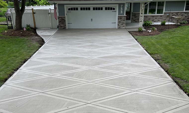 new patterned concrete driveway in Winfield, IL